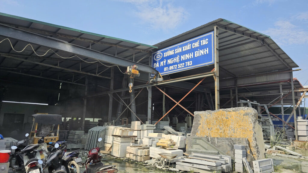 Xưởng sản xuất Đá Mỹ Nghệ Ninh Bình rộng hơn 2.000m² tại làng nghề Ninh Vân