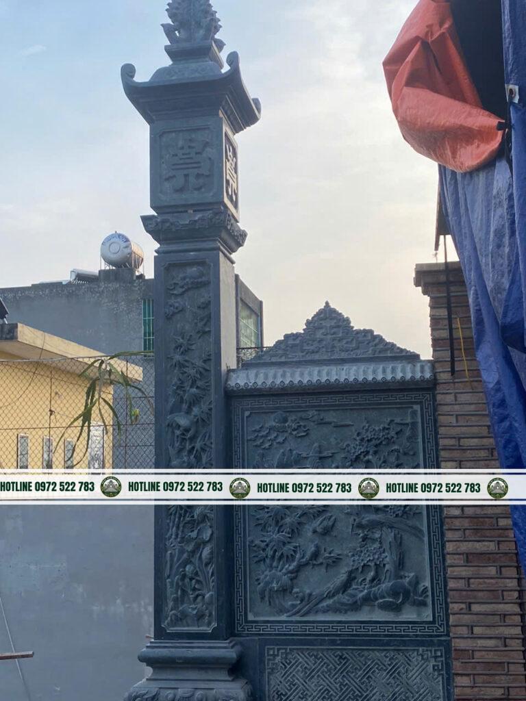 Cột trụ đồng đá chạm khắc tinh xảo, chuẩn phong thủy tại làng nghề Ninh Vân 20+ năm kinh nghiệm. Tư vấn thiết kế miễn phí – gọi 0972 522 783.