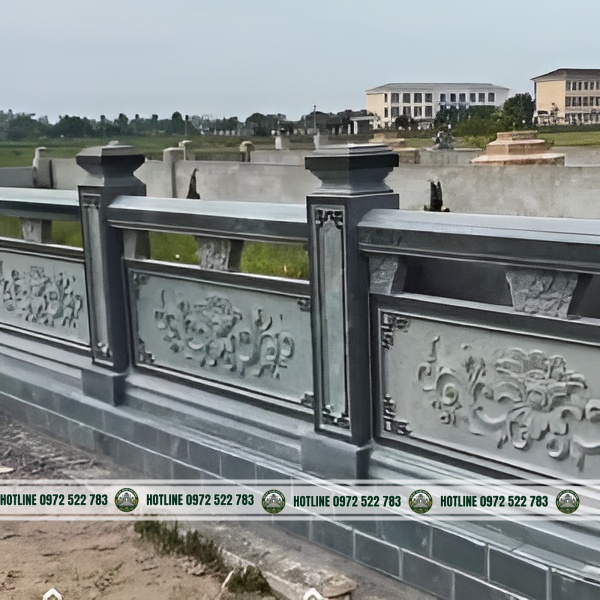 Lan Can Đá – Hàng Rào Bảo Vệ Trang Nghiêm Cho Khu Lăng Mộ, Nhà Thờ Họ