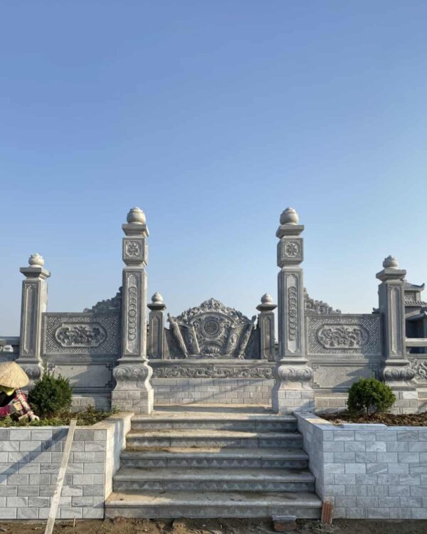 Cuốn thư đá chạm khắc tinh xảo, chuẩn phong thủy tại làng nghề Ninh Vân 20+ năm kinh nghiệm. Khảo sát, tư vấn thiết kế miễn phí – gọi 0972 522 783.