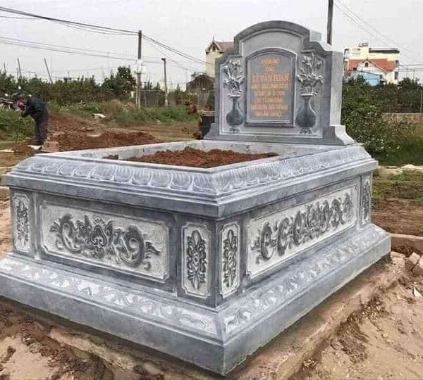 Mộ Đá Không Mái – Thiết Kế Đơn Giản, Phù Hợp Khu Lăng Mộ Nhiều Phần Mộ