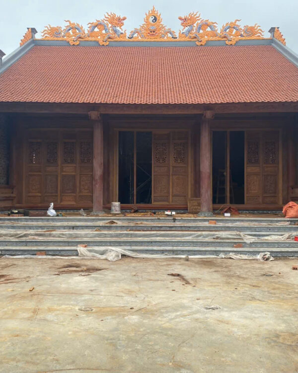 Cột Đá Hiên – Trụ Đỡ Vững Chãi Cho Hiên Nhà Thờ Họ, Từ Đường
